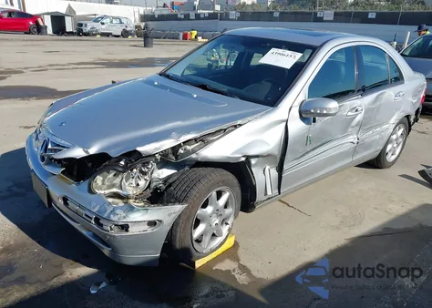 2002 Mercedes-Benz C 240 z USA, uszkodzony, nr VIN WDBRF61J32F231344